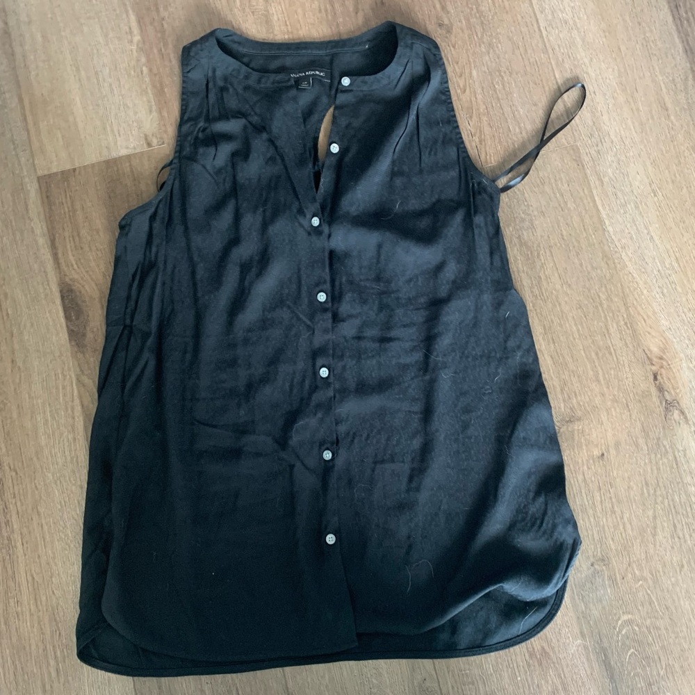 Black Sleeveless Button-Down Top